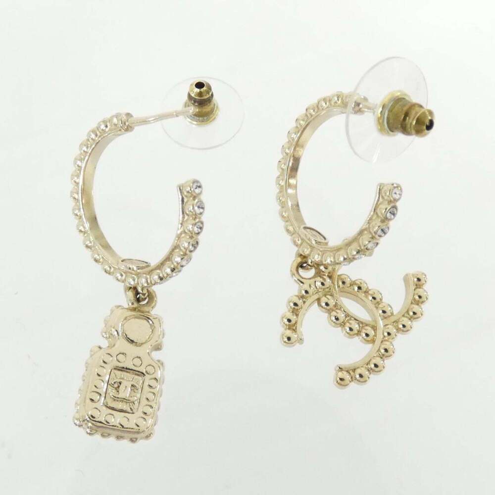 CHANEL Black Earrings - Picture 3 of 3